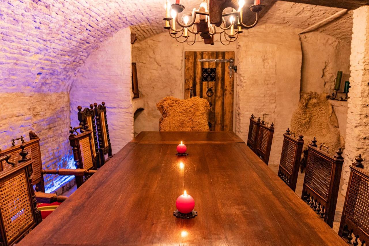 Hofmarkgraaf - Unique Apartment In Historic Antwerp Mansion Exterior photo